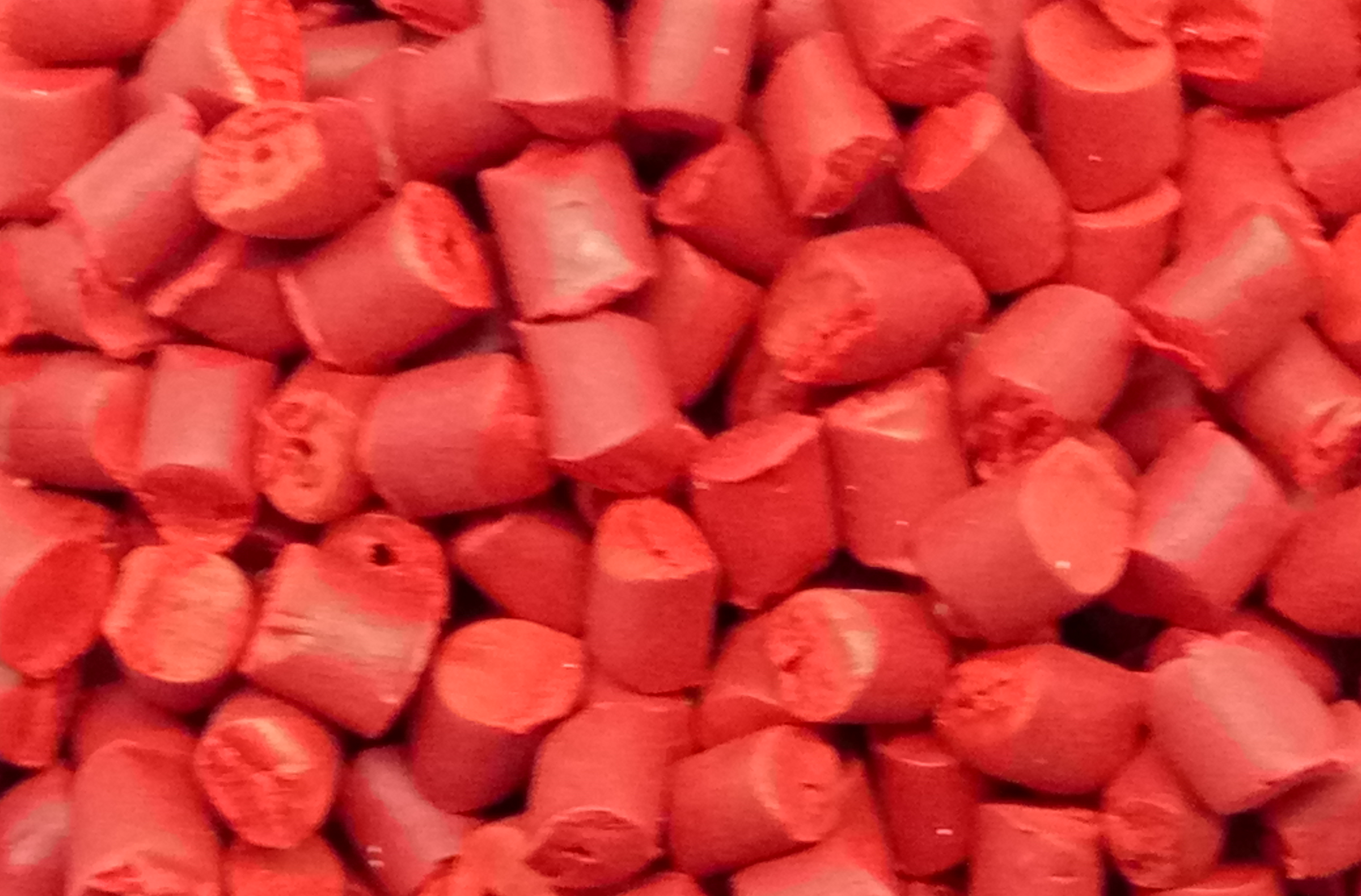 大紅色母成本價格需要考慮兩個現象